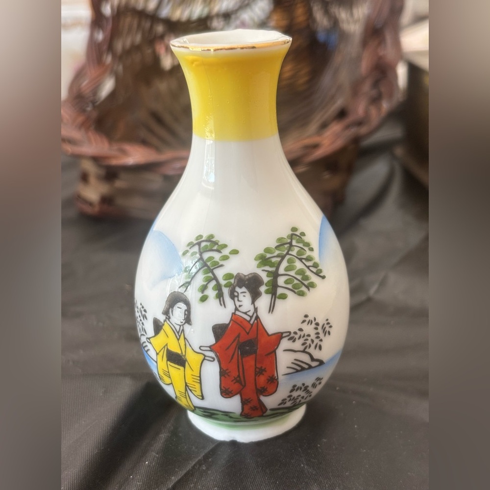 Vintage Hand Painted Mini Stem Vase Geisha Girls